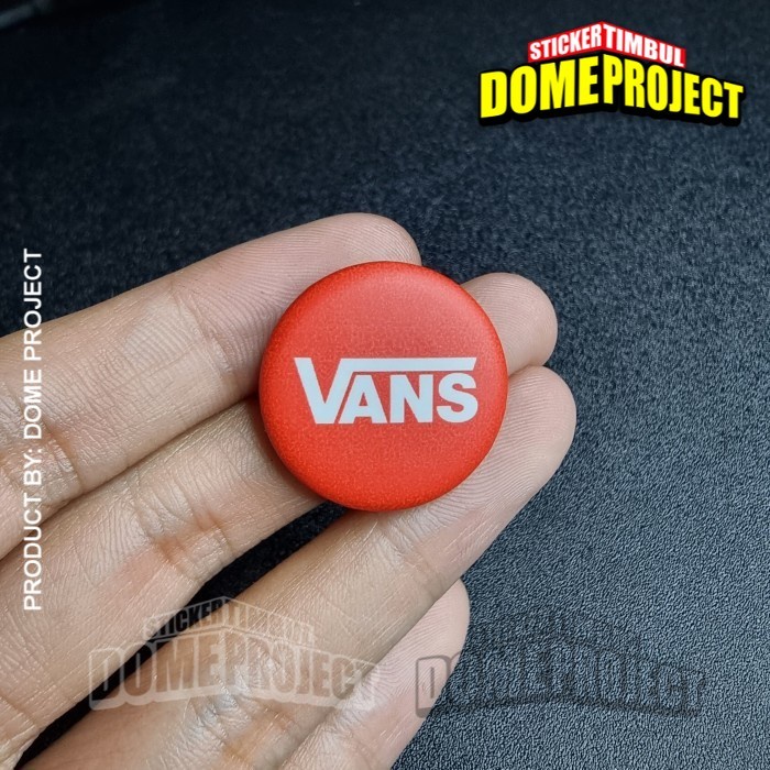 VANS MERAH PIN PENITI 25MM BUTTON PIN AKSESORIS ROMPI TAS