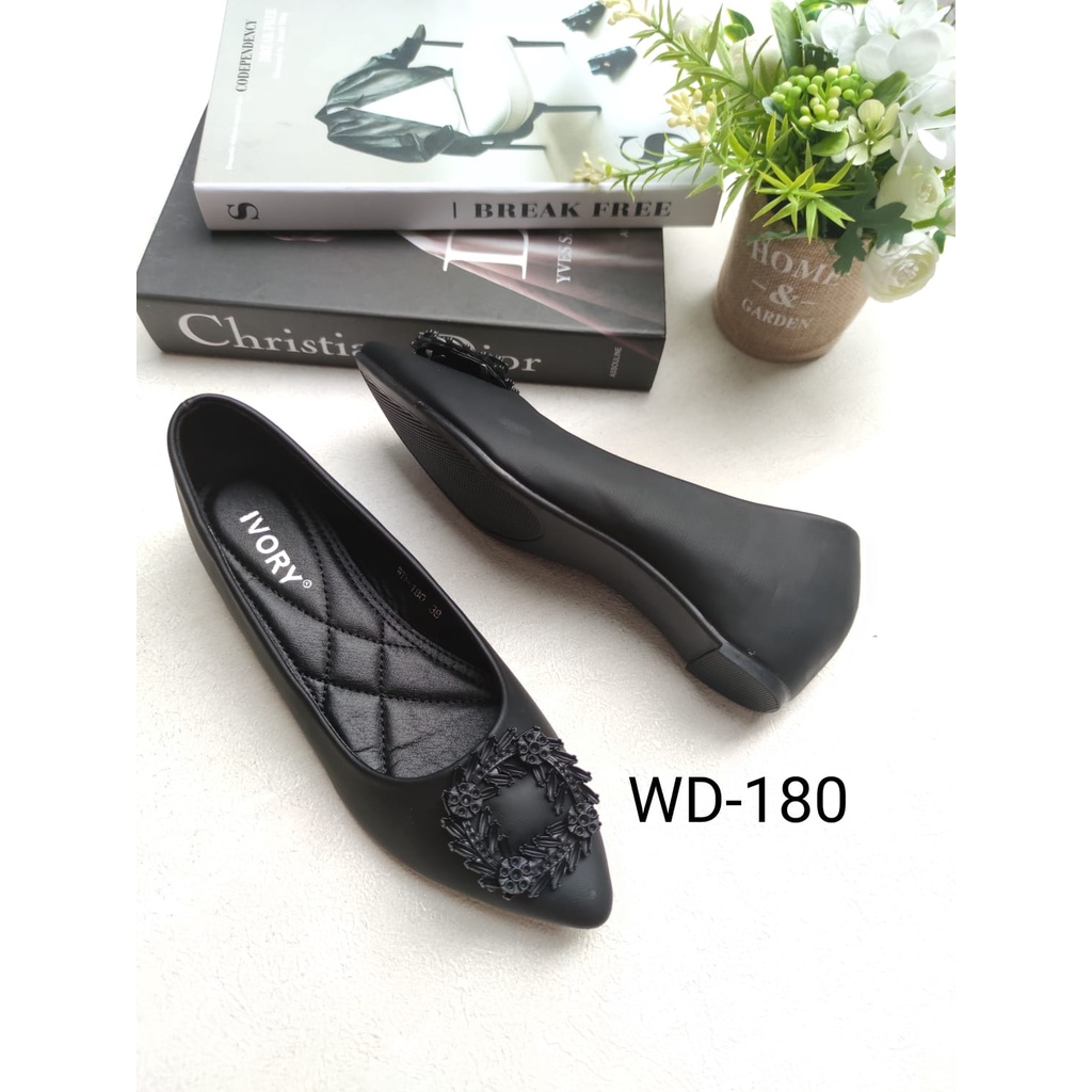 IVORY Sepatu Wanita Wedges Dalam Fashion WD-180