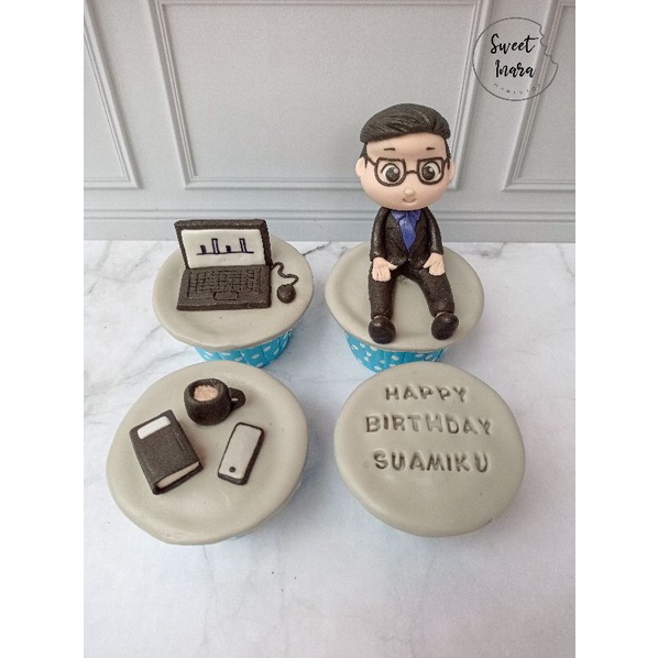 

Cupcake Tema Office / Hadiah Hari Ayah