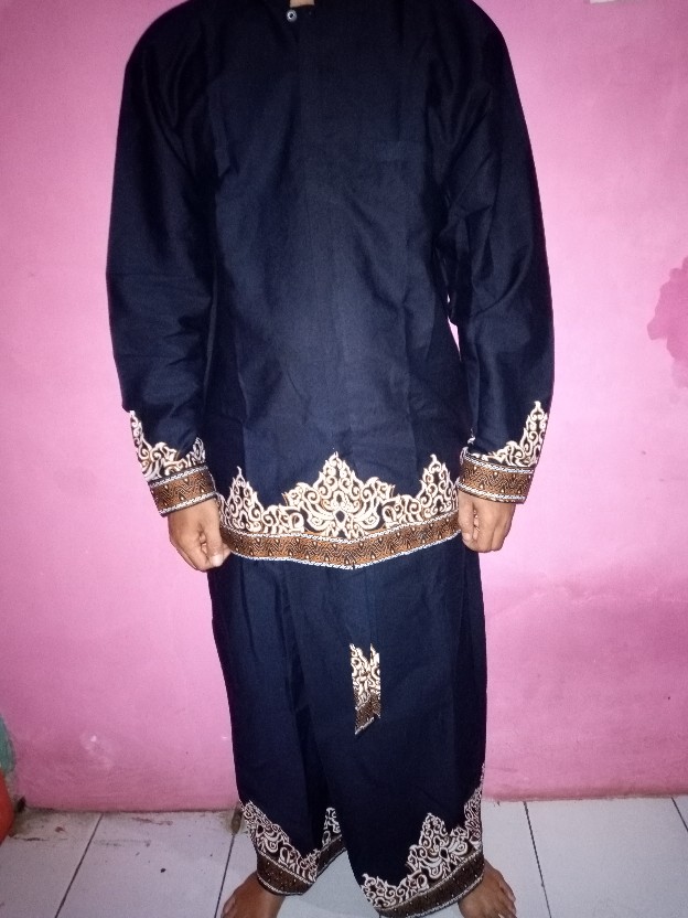 Batik Solo Modern Setelan Sarung Celana Dan Baju Koko Tumpal Hitam