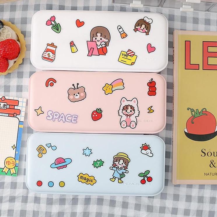 

Jangan Ketinggalan order.. JW0130 - Kotak Pulpen Pensil Tempat Pensil Minimalis Pencil Case Aesthetic Sudah Termasuk Sticker