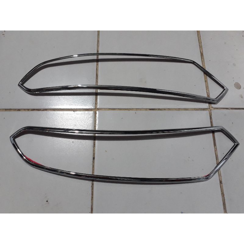 Ford Ecosport Garnish List Lampu Depan Chrome Ecosport