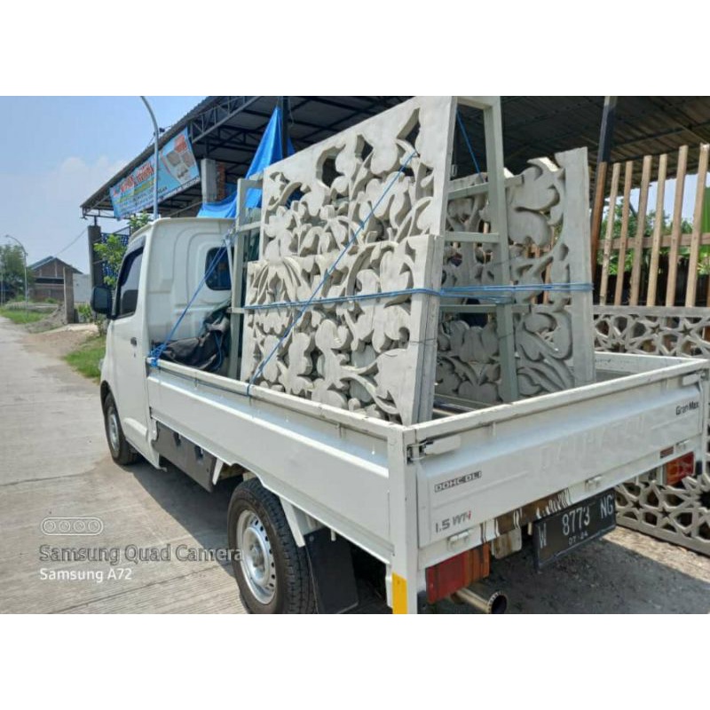 GRC krawangan motif kembang