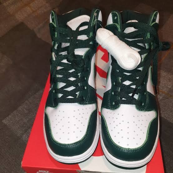 Nike dunk high spartan green EUR 39 BNIB