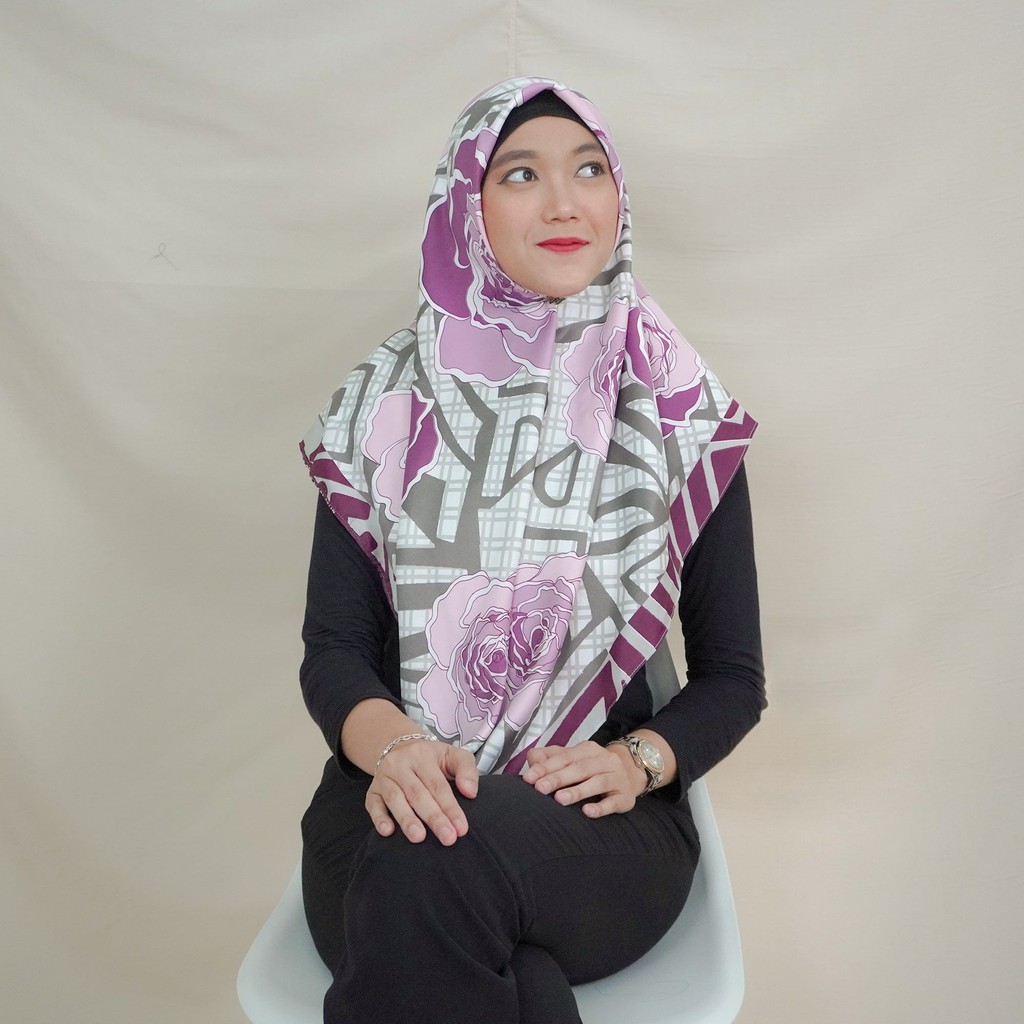 Jilbab Maxmara  / segiempat maxmara / jilbab maxmara / maxmara motif