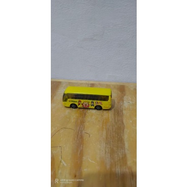 Tomica Mitsubishi Fuso Aero Queen