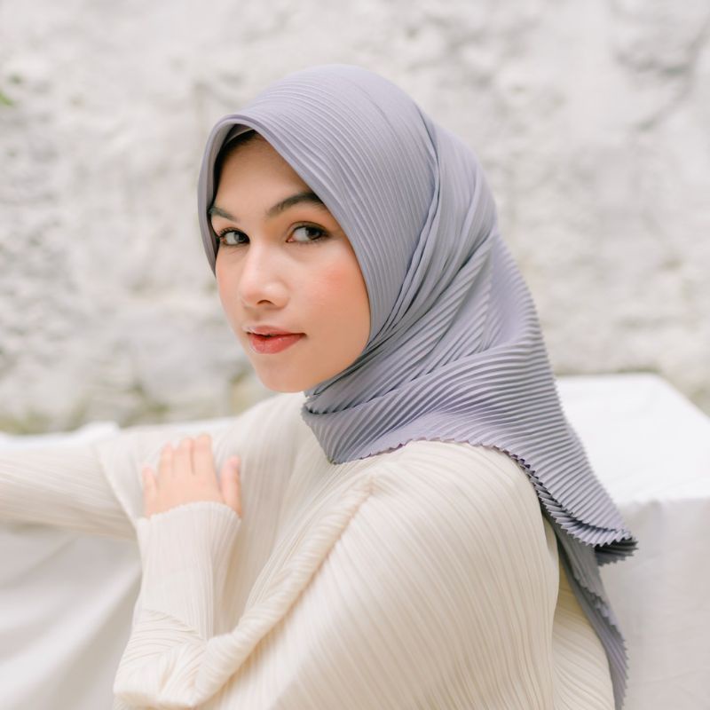 HIJAB SEGIEMPAT PLISKET BELLA SQUERE POLOS /HIJAB PLISKET/COD-Abu muda