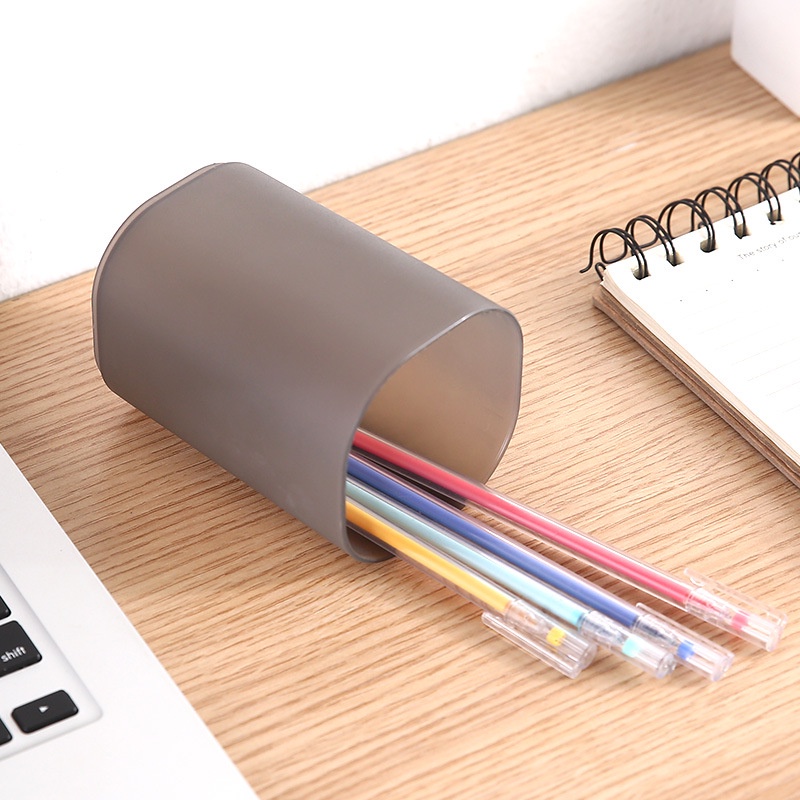 1 Pc High Quality Frosted Round Storage Pen Holder / Creative Transparent Simple Stationery Holder / Multifunctional Desktop Storage Plastic Pen Case For Storing Various Stationery Items Such As Pens, Rulers