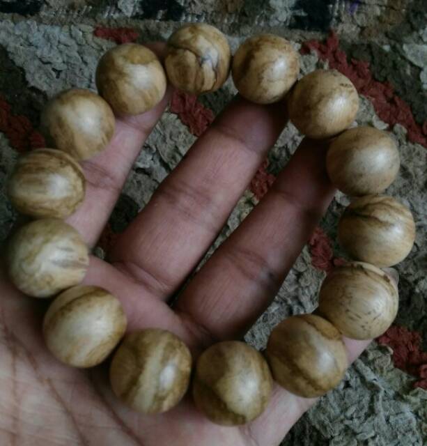 Gelang Kayu Gaharu Malinau Kalimantan Asli Natural 16mm