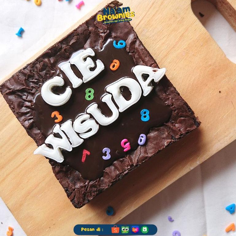 

Bagus Dipakai.. KUE BROWNIES GLAM BISA REQUEST HURUF AMF