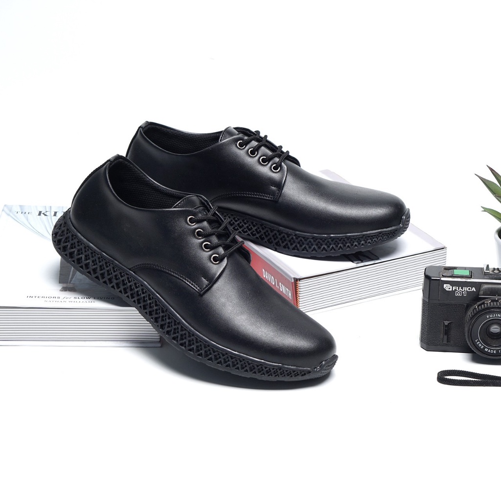 Sepatu Joey Footwear Formal Keren Capt Black