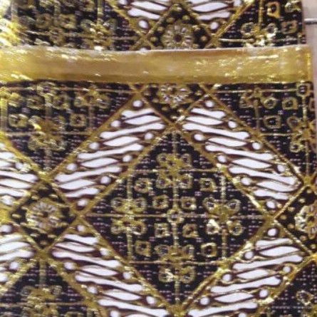 jarik prada emas motif amien rais