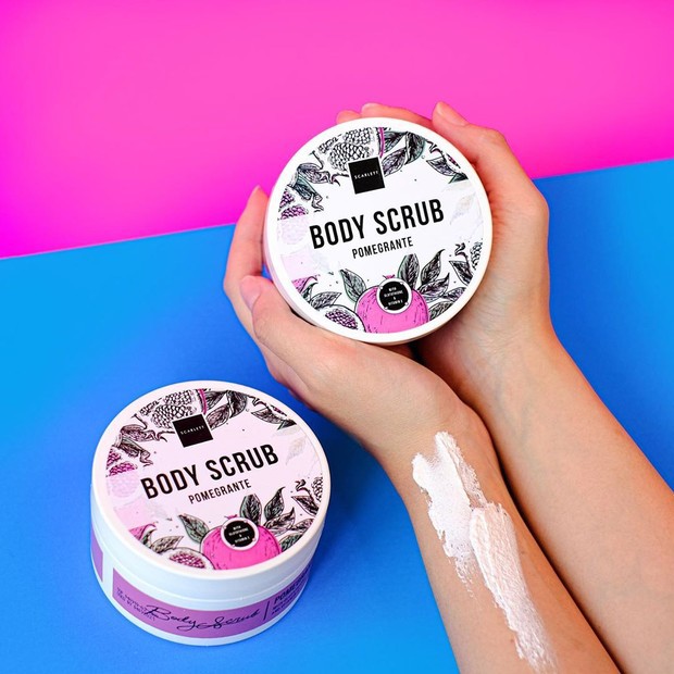 BODY SCRUB SCARLETT WHITENING ORIGINAL SCRUB PEMUTIH KULIT - ROMANSA