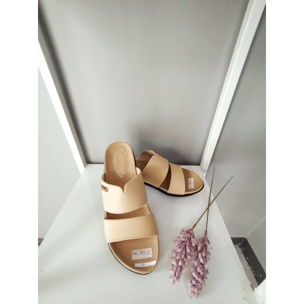 wedges wanita lolinda
