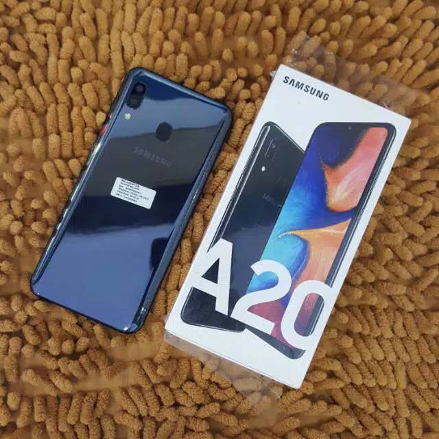 Samsung a20 bekas ram 3/32 lengkap