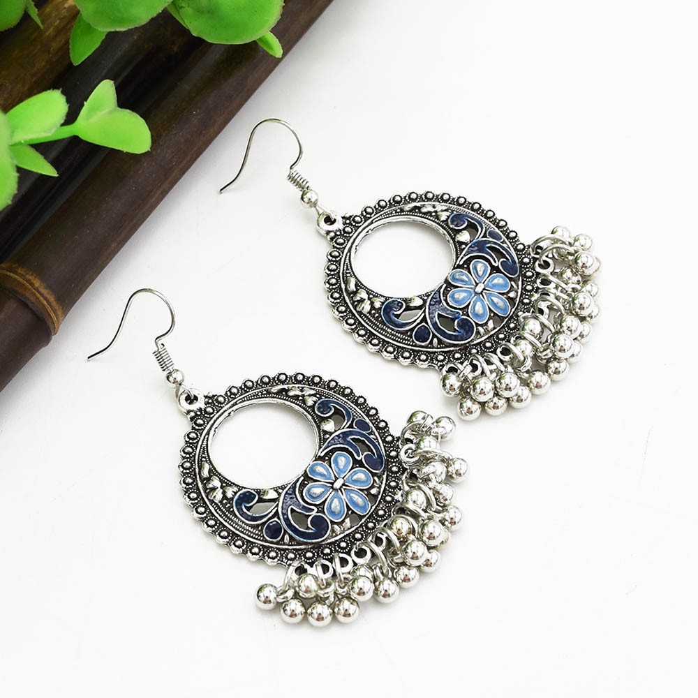 Anting Gantung Silver Antik Vintage Gaya India Motif Ukir Bunga Aksen Rumbai Untuk Wanita