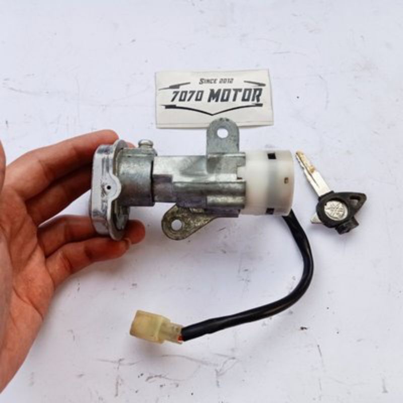 kunci kontak Mio Soul lama karburator . original