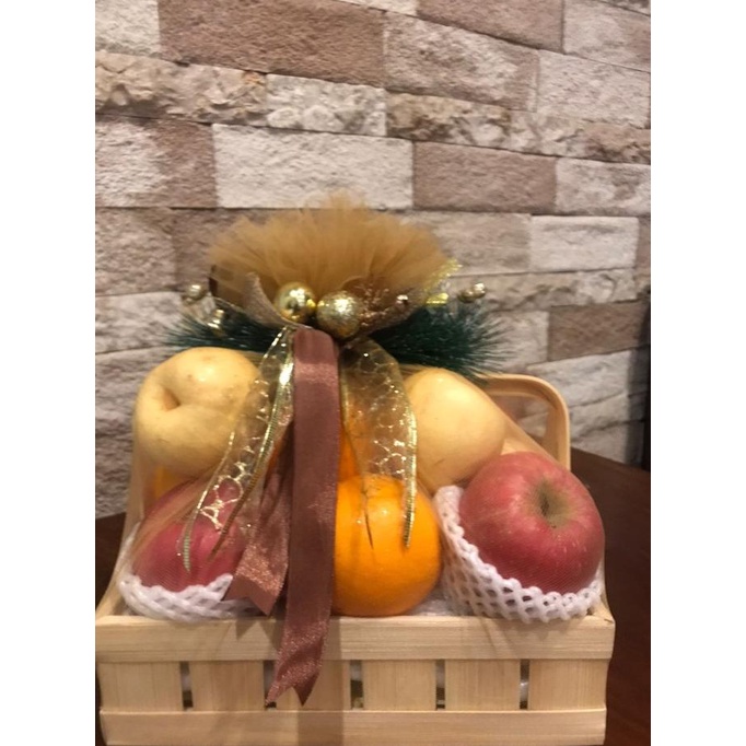 

Parcel Natal Buah Segar Pilihan Hampers Natal Hecishop