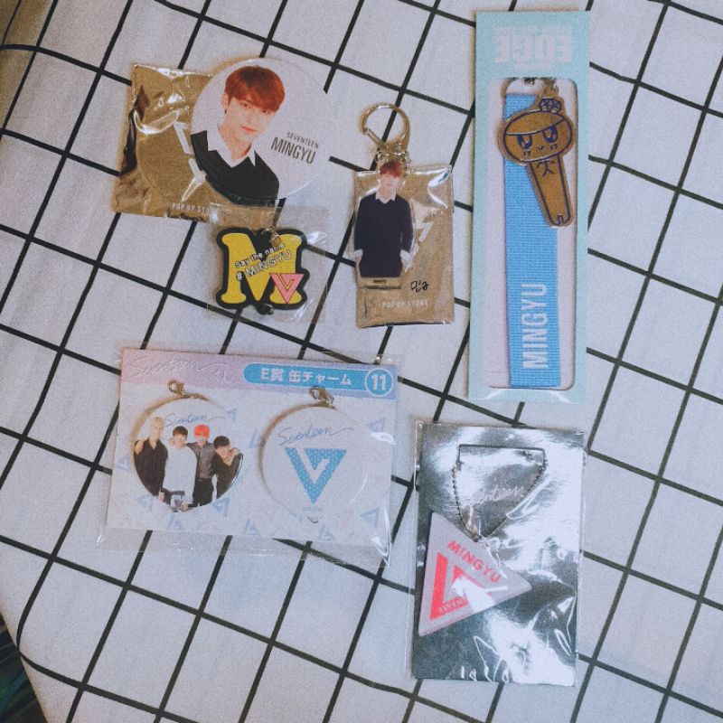 SEVENTEEN Mingyu official keyring badge japan strap