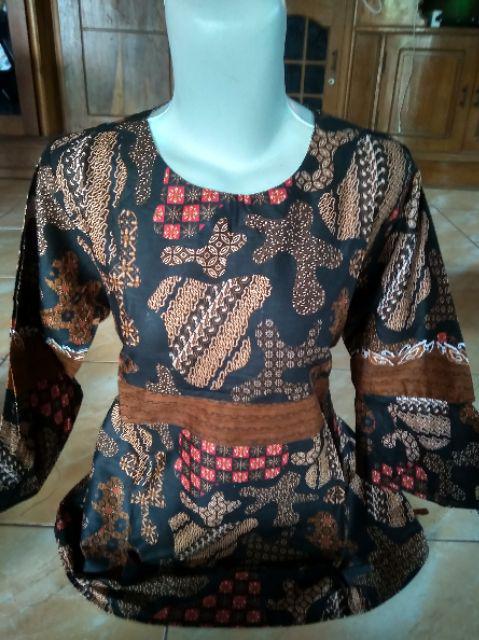 Terbaru !! Atasan Batik Wanita Terhits Dikantor