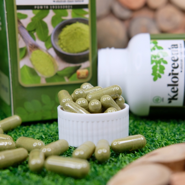 Obat Herbal Sinusitis, Infeksi, Radang Sinusitis, Rhinitis, Hidung Tersumbat, Hidung Bengkak, Bau, Anosmia, Polip Hidung, Sakit Kepala, Tenggorokan, Sesak Napas, Nyeri Dada, Nyeri Ulu Hati, Infeksi Paru Paru, Batu Ginjal, Infeksi Saluran Kemih - Keloreena-8