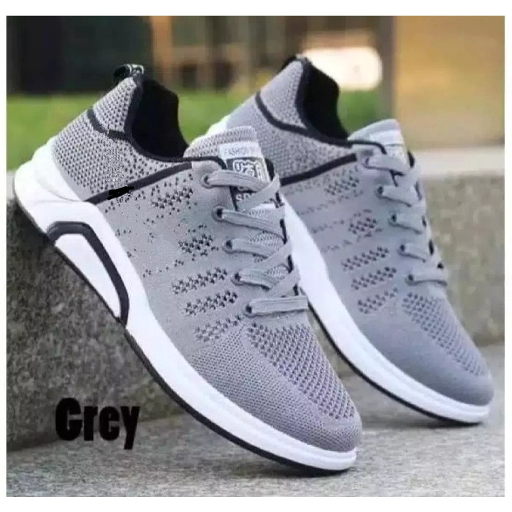 Sepatu sneakers pria terbaru