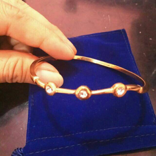 Gelang tangan swasa