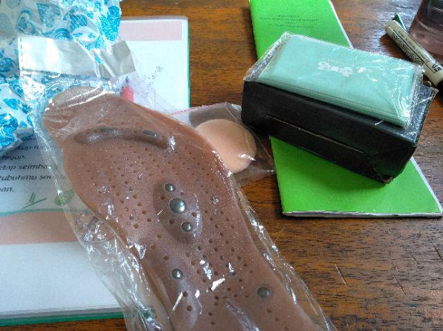 Ready Pad Gel Insole Sepatu Terapi Pijat Titik Acupressure Untuk Menguruskan Badan
