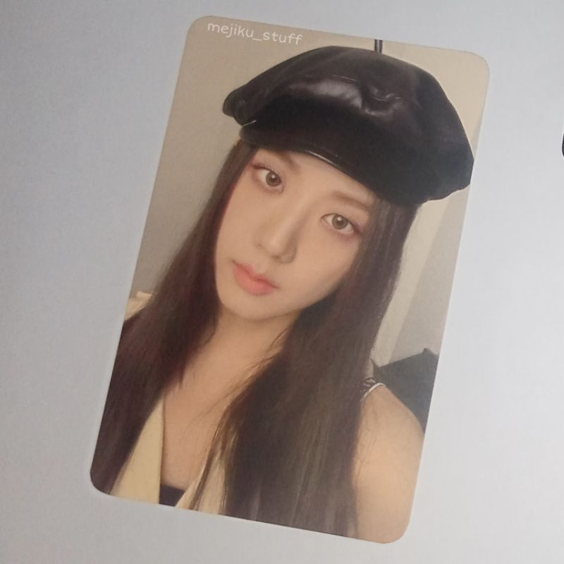 PHOTOCARD JISOO BARET