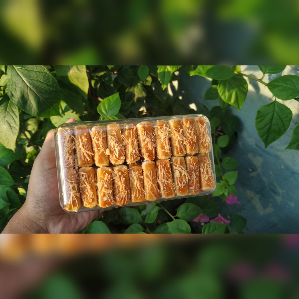 

Kastangel renyah / kastengel / kuker / kue kering / kue keju