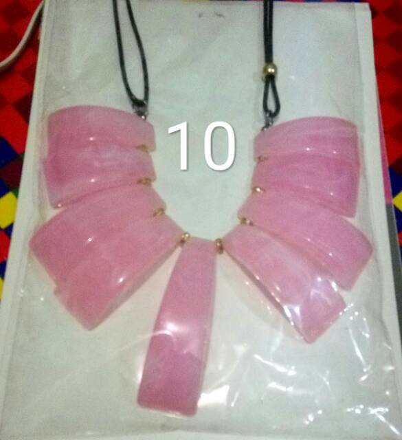 Kalung pesta spesial