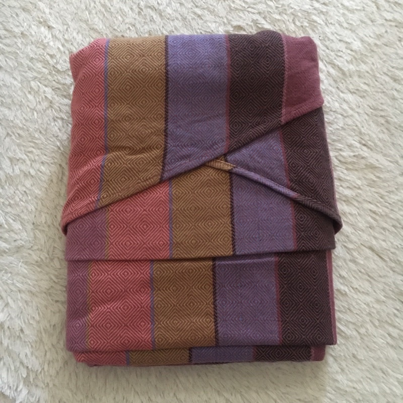 

PRELOVED woven wrap daiesu wungu size 5