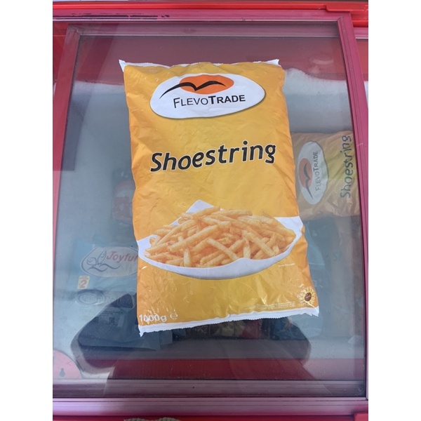 

FlevoTrade Shoestring Kentang Goreng 1kg 1000gr Flevo Trade