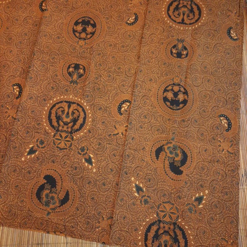 Kain batik solo jarik sogan motif ratu ratih