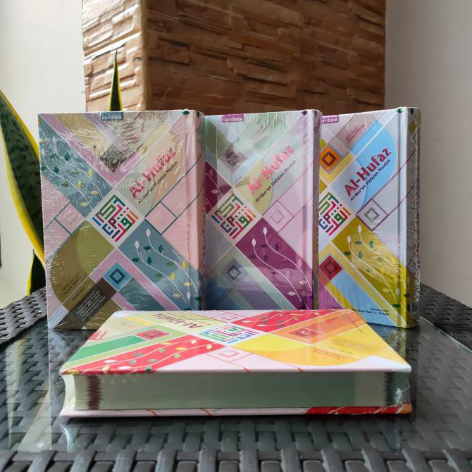 ALQURAN HAFALAN TERJEMAH AL-HUFAZ MILENIAL TAJWID B6, AL-QURAN ALHUFAZ - TOSCA