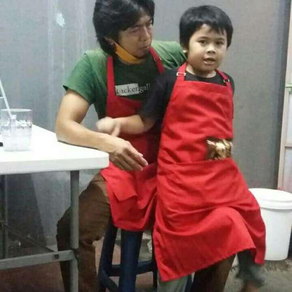 Celemek Anak