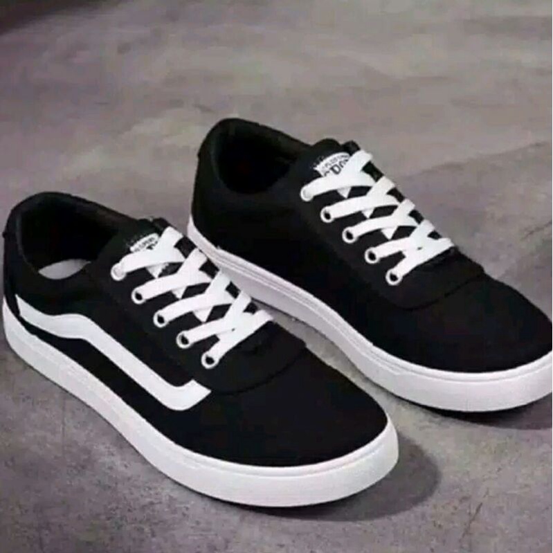 Sepatu Vans Authentic Black - Sneakers Vans Authentic aubw