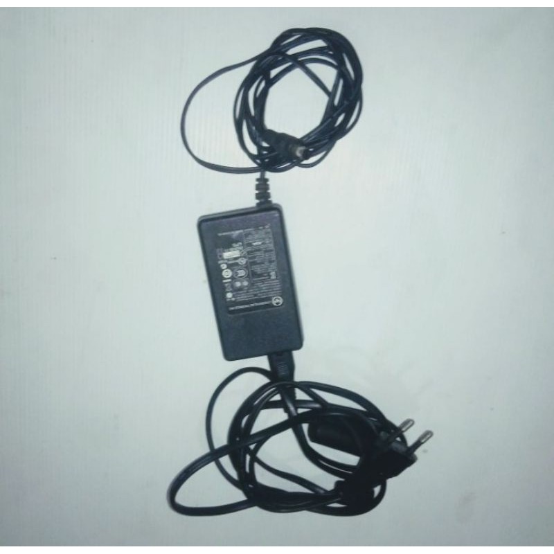 switching adapter 12v - 1'25a original