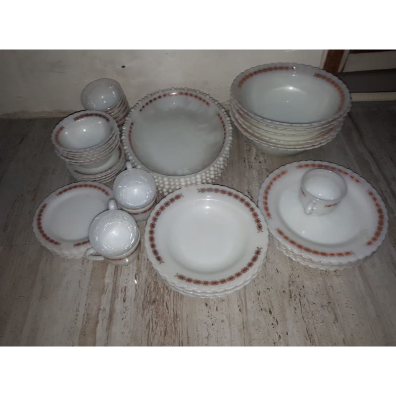 #dinerset piring #mangkok cangkir #lepek gelas lama #indopal jadul #vintage