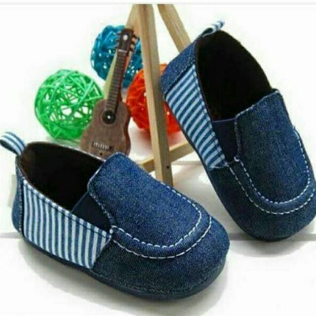 Sepatu Prewalker Guess Denim Stripe