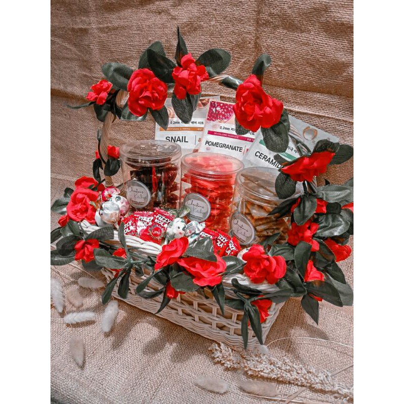 

hampers rose 3 brownies crackers