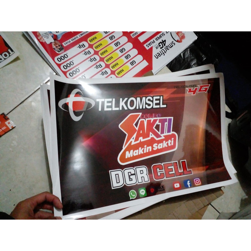 

Poster bawah etalase telkomsel - BA Design
