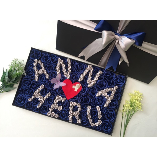 

Bunga satin / box satin / kado / hadiah / flower box