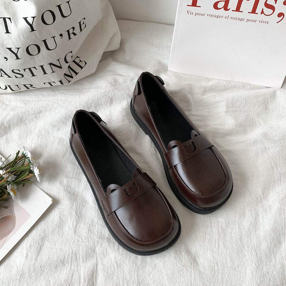 Sepatu Lolita Jepang untuk siswa wanita di Inggris