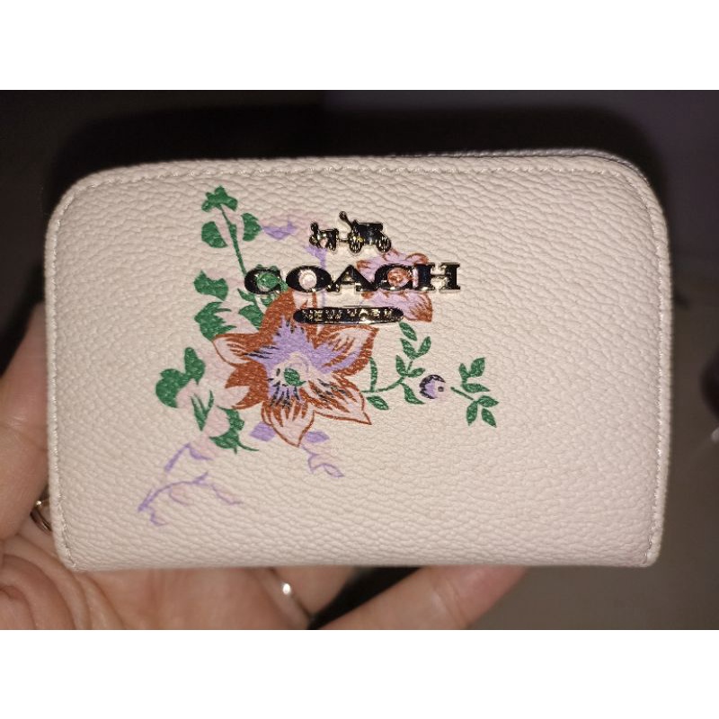 dompet preloved kecil merk Coach original