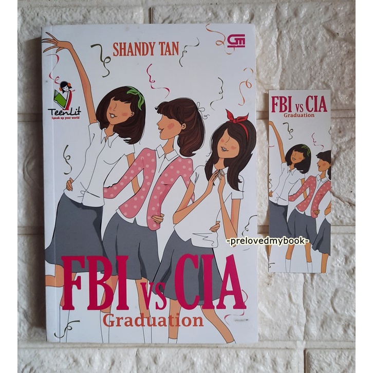 [KOLPRI] SALE ORIGINAL Buku Novel Buku Bekas, Buku Preloved, Novel Bekas, Novel Preloved-FBI VS CIA GRADUATIO