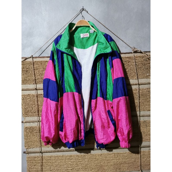 4 jaket vintage thrift second windbreaker