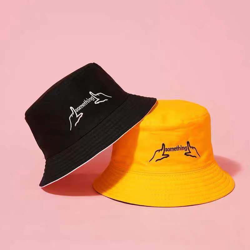 Dua Sisi Bolak Balik Topi Bucket / Fisherman Lipat Motif Print Tulisan Untuk Wanita Hip Hop Style