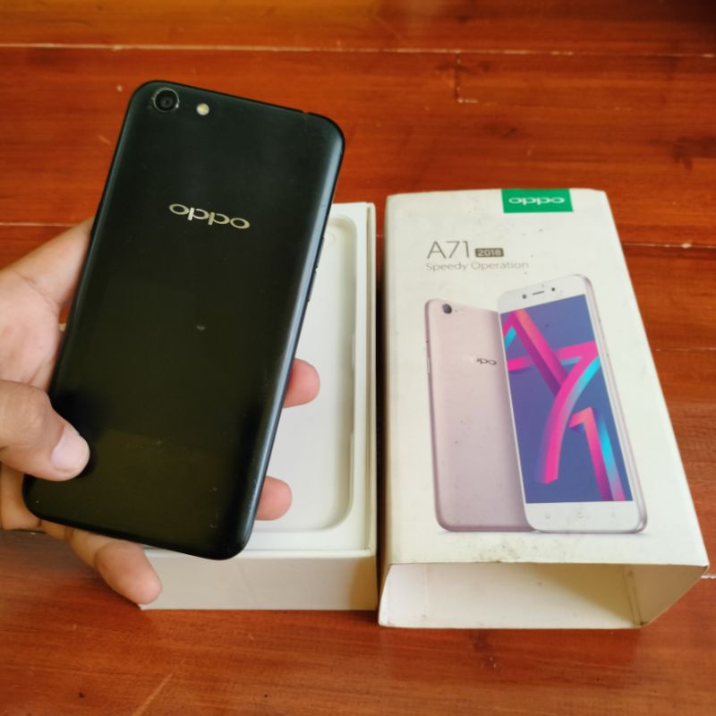Oppo A71 2/16 second