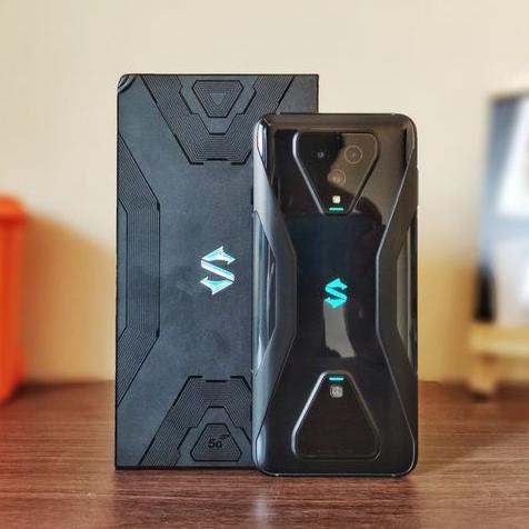 XIAOMI BLACK SHARK 3 8/128GB,12/256GB GARANSI RESMI (ORIGINAL PRODUK) - Hitam, 12 .